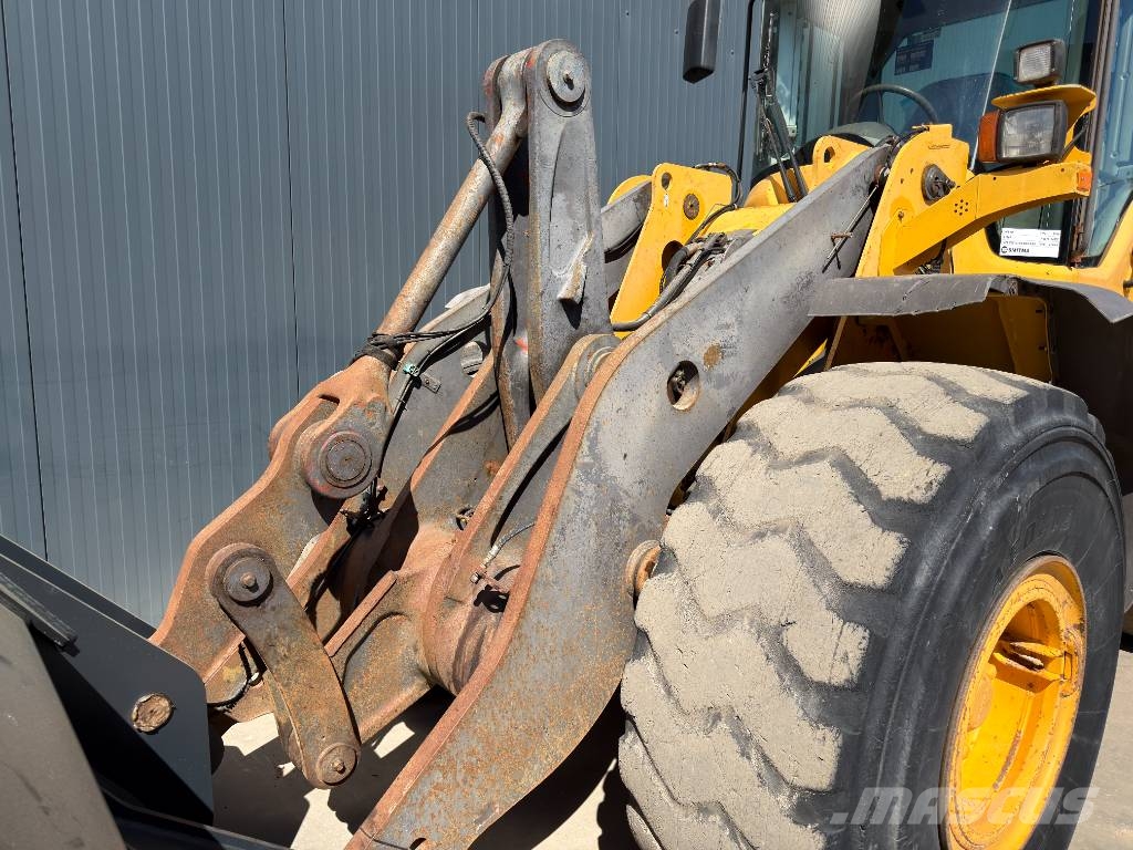 Volvo L120F Pyöräkuormaajat
