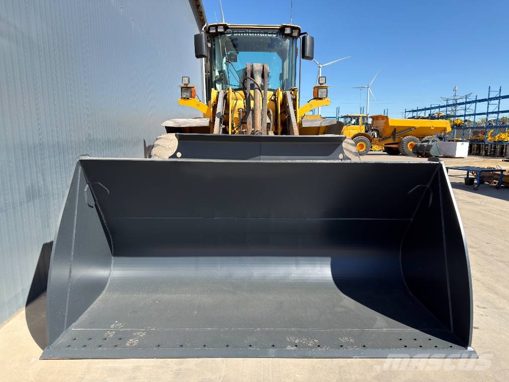 Volvo L120F Pyöräkuormaajat