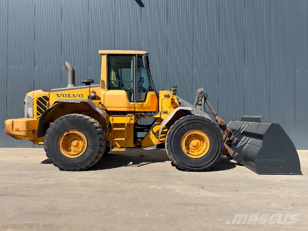 Volvo L120F Pyöräkuormaajat