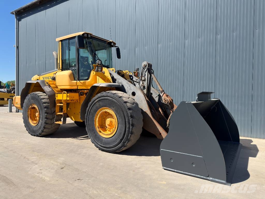 Volvo L120F Pyöräkuormaajat