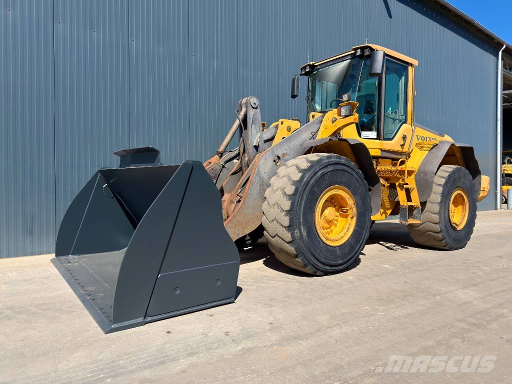 Volvo L120F Pyöräkuormaajat