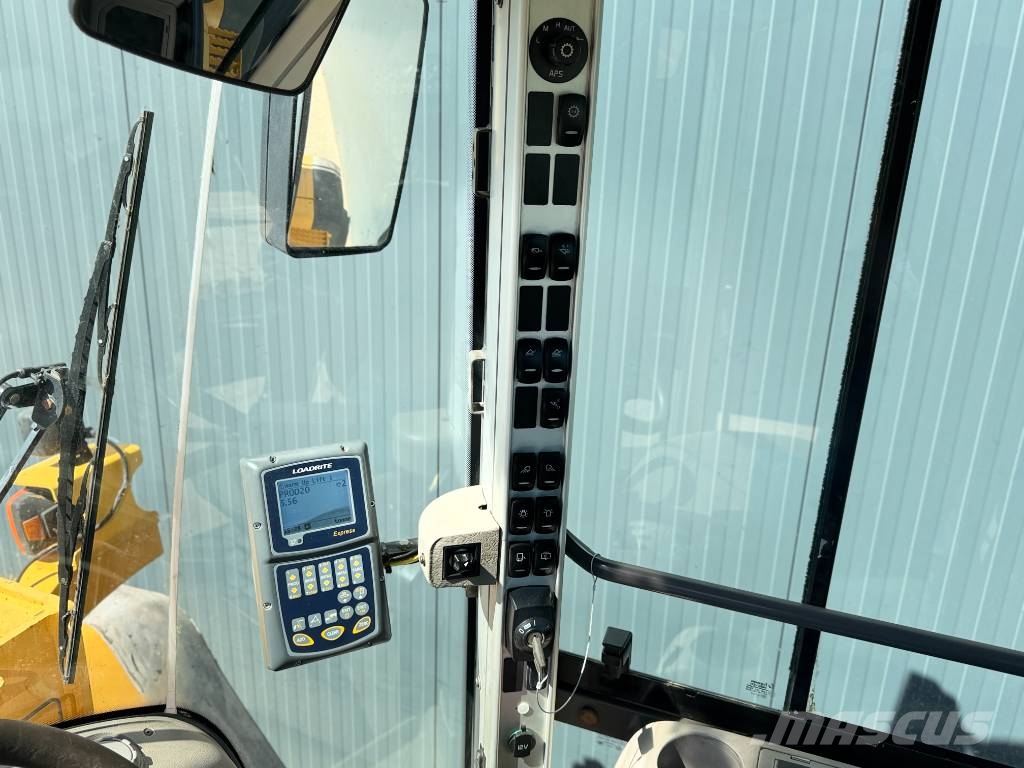 Volvo L120F Pyöräkuormaajat