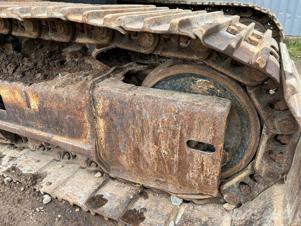 JCB 220 Rupsgraafmachines