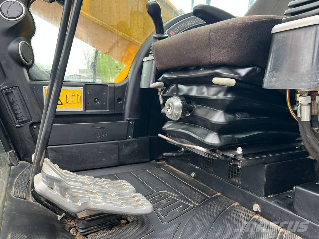 JCB 220 Rupsgraafmachines