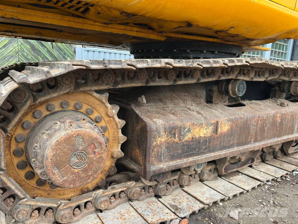 JCB 220 Rupsgraafmachines