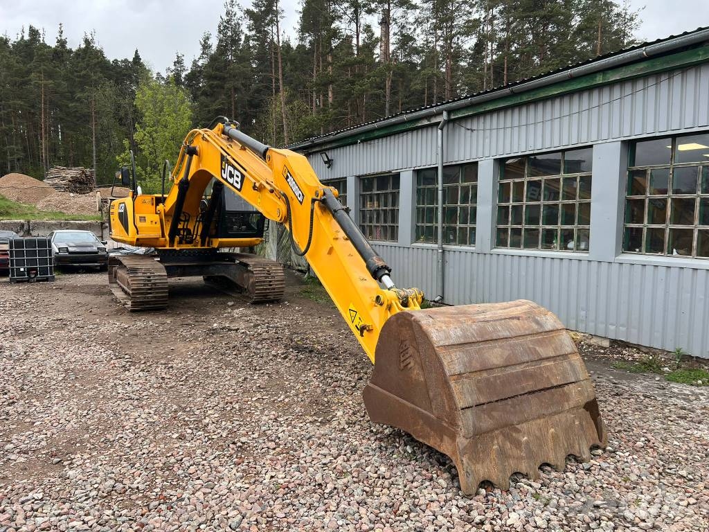 JCB 220 Rupsgraafmachines