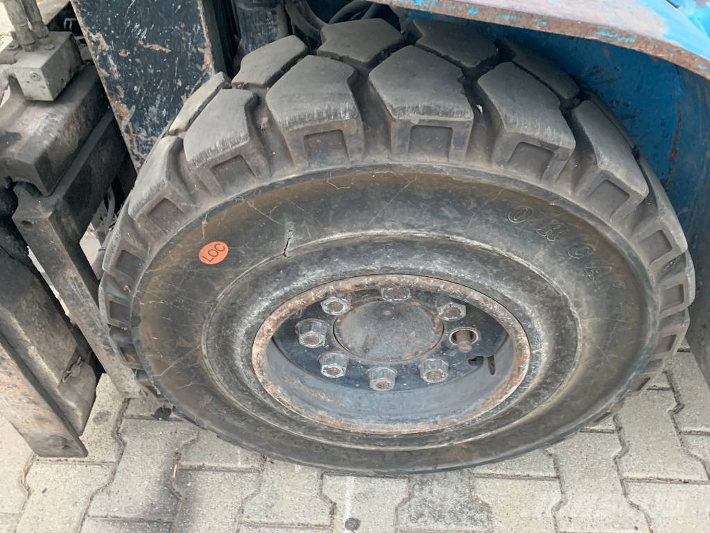 Toyota 6 FDF 40 /02/ V-2358 OB Camiones diesel