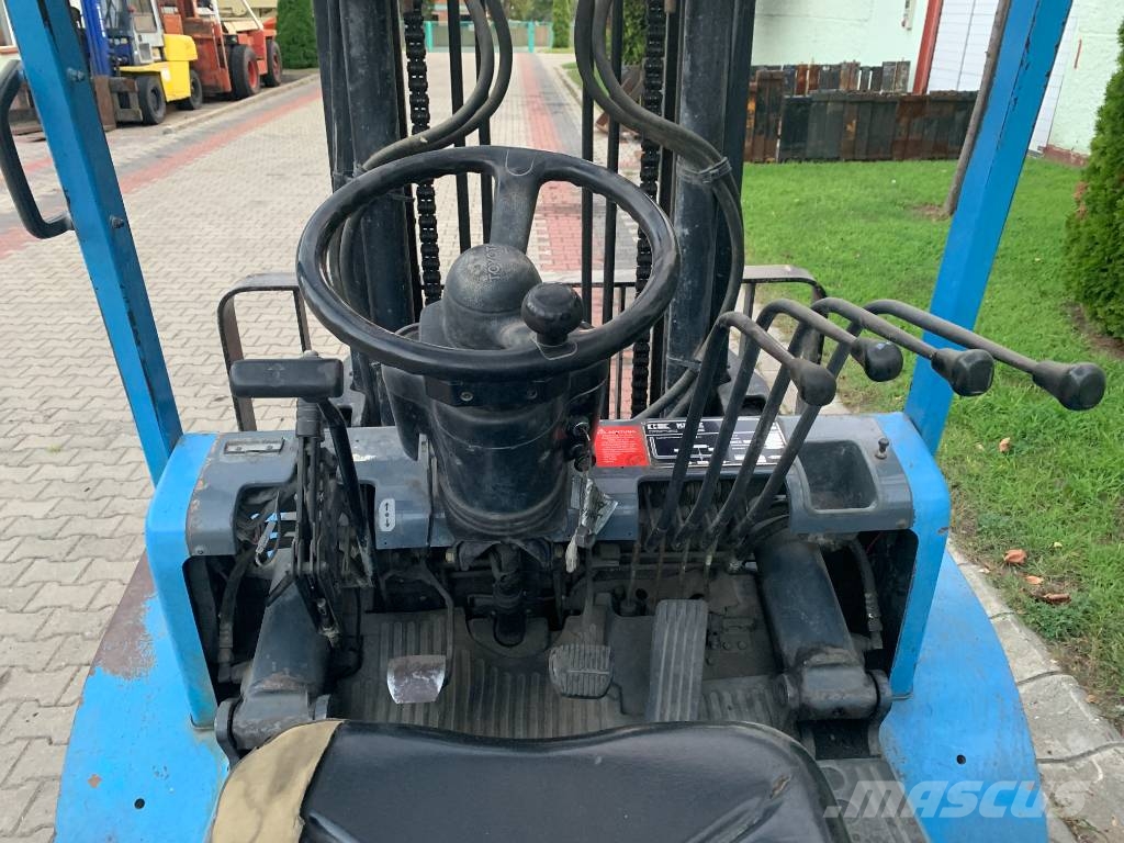 Toyota 6 FDF 40 /02/ V-2358 OB Camiones diesel