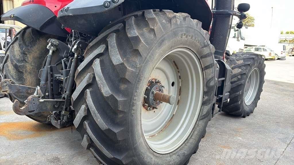 Massey Ferguson 7720S Tractors