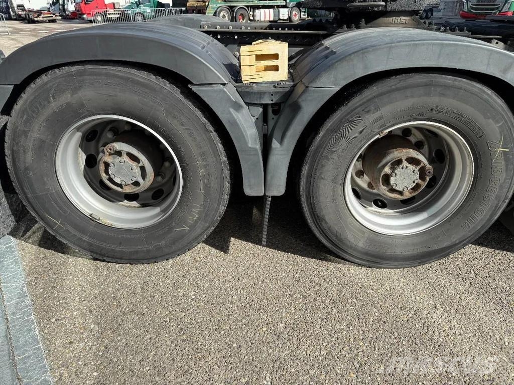 Volvo FH 4 540, 8X4, 703656 KM Τράκτορες