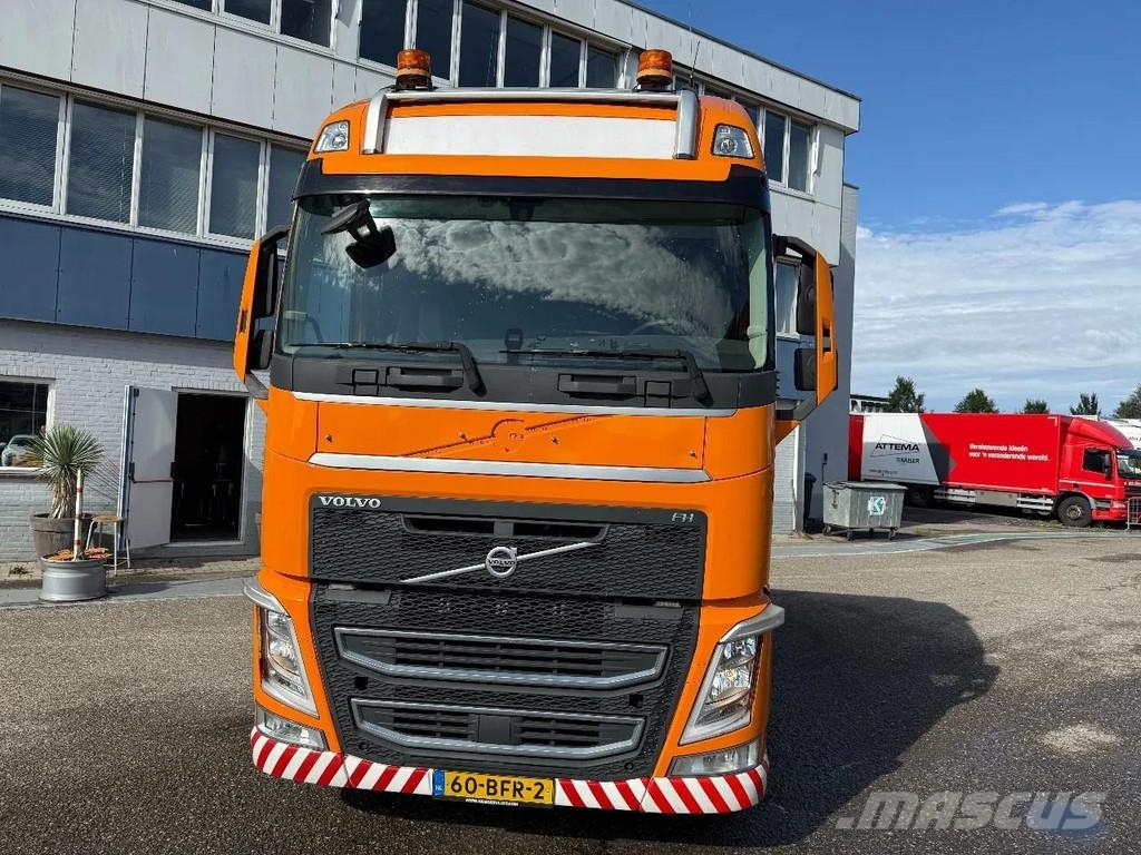 Volvo FH 4 540, 8X4, 703656 KM Τράκτορες