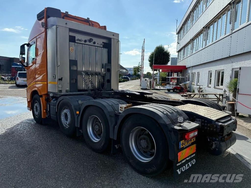 Volvo FH 4 540, 8X4, 703656 KM Τράκτορες