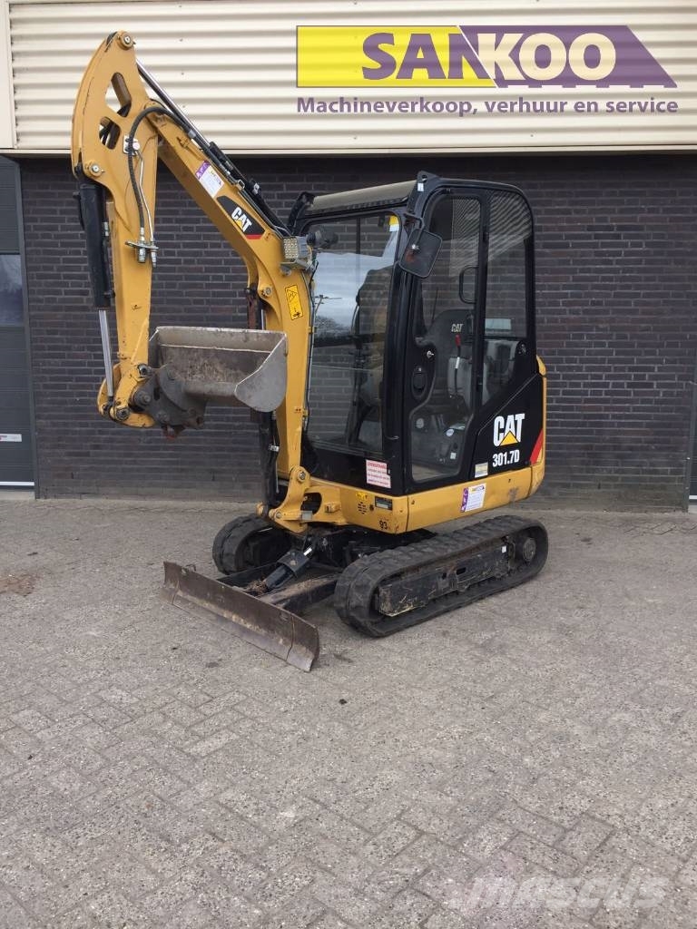 CAT 301.7 D Mini pelle < 7t