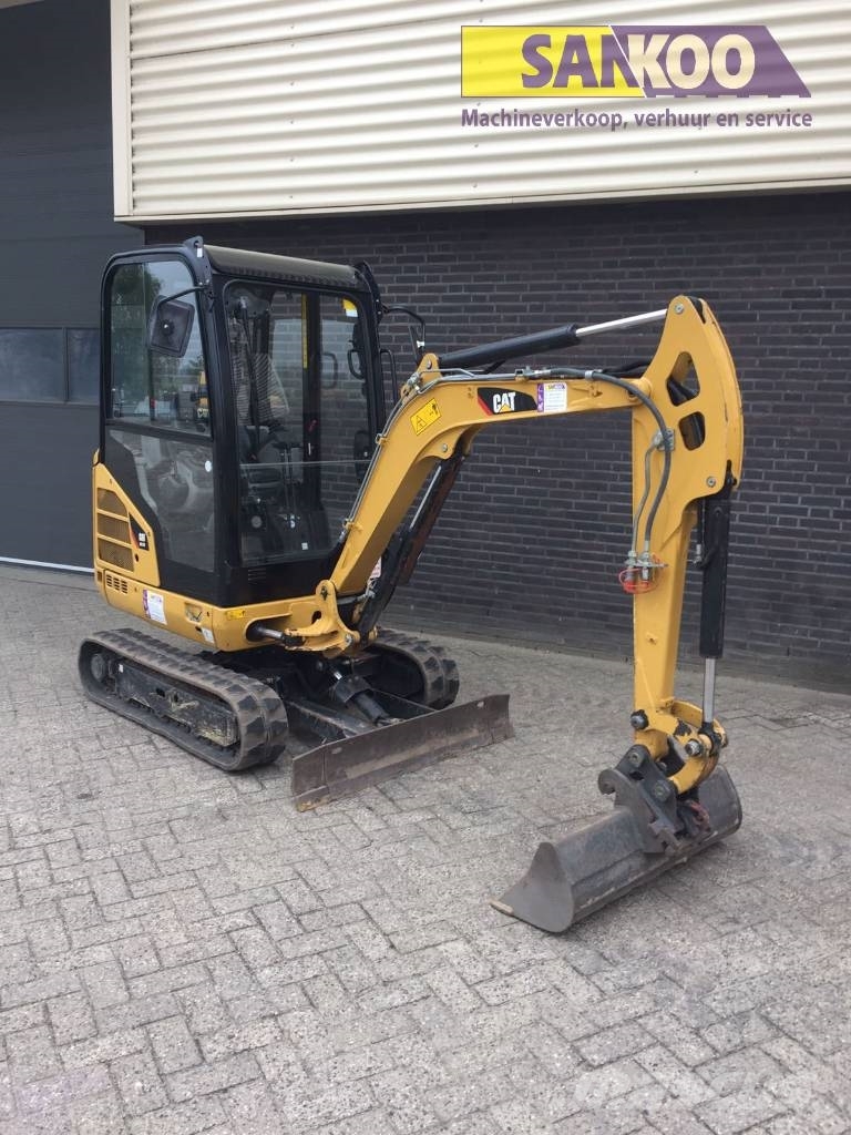 CAT 301.7 D Mini pelle < 7t