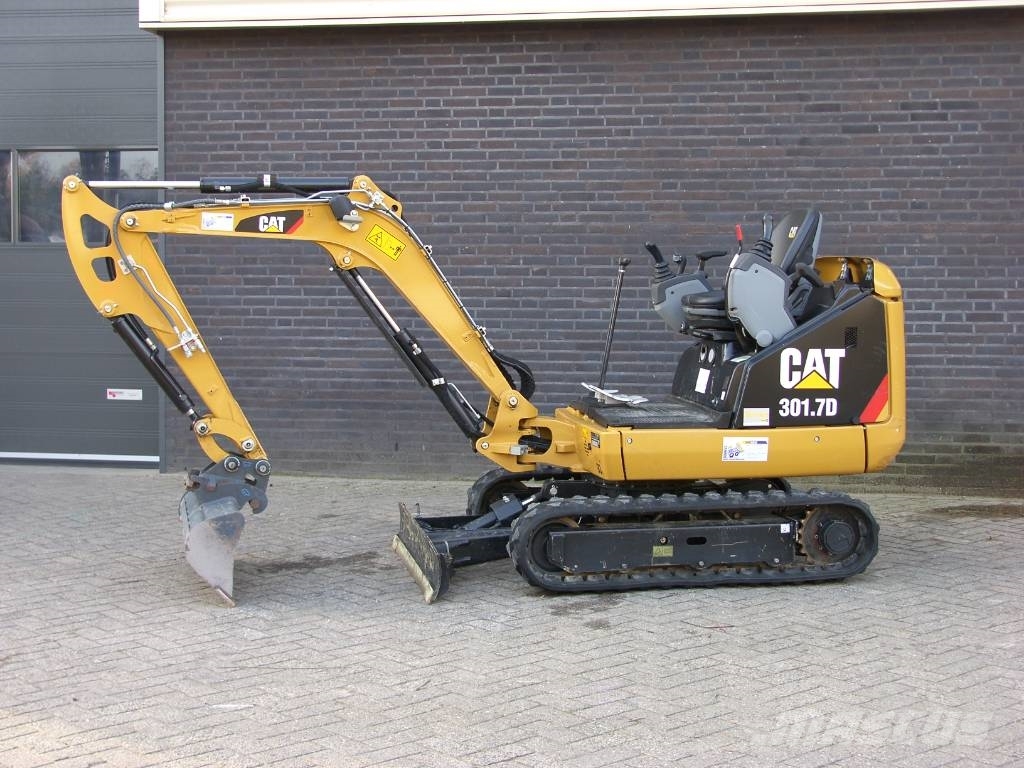 CAT 301.7 D Mini pelle < 7t