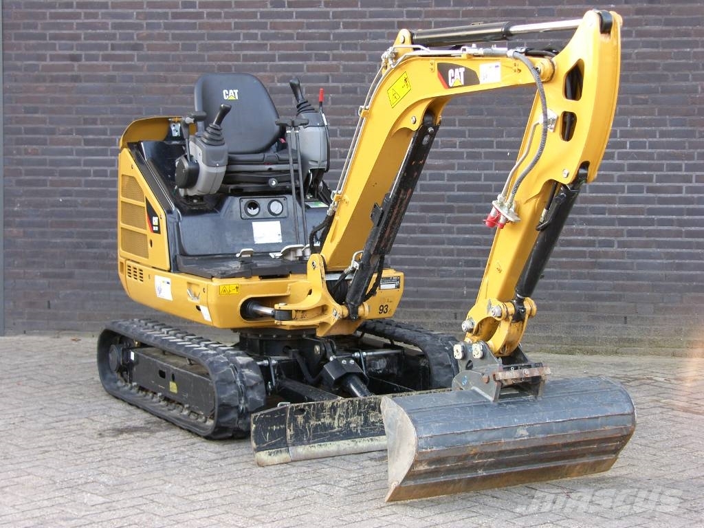 CAT 301.7 D Mini pelle < 7t