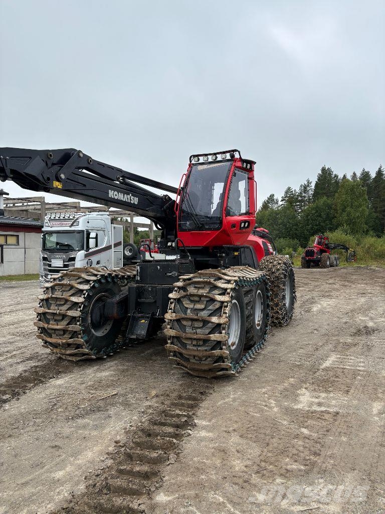 Komatsu 951 Harvester