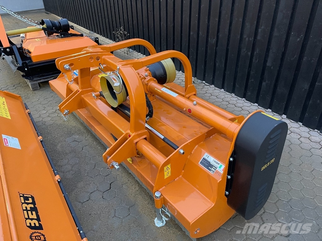 Berti EKR250S slagklippare front/bakmont. 莖葉去葉機
