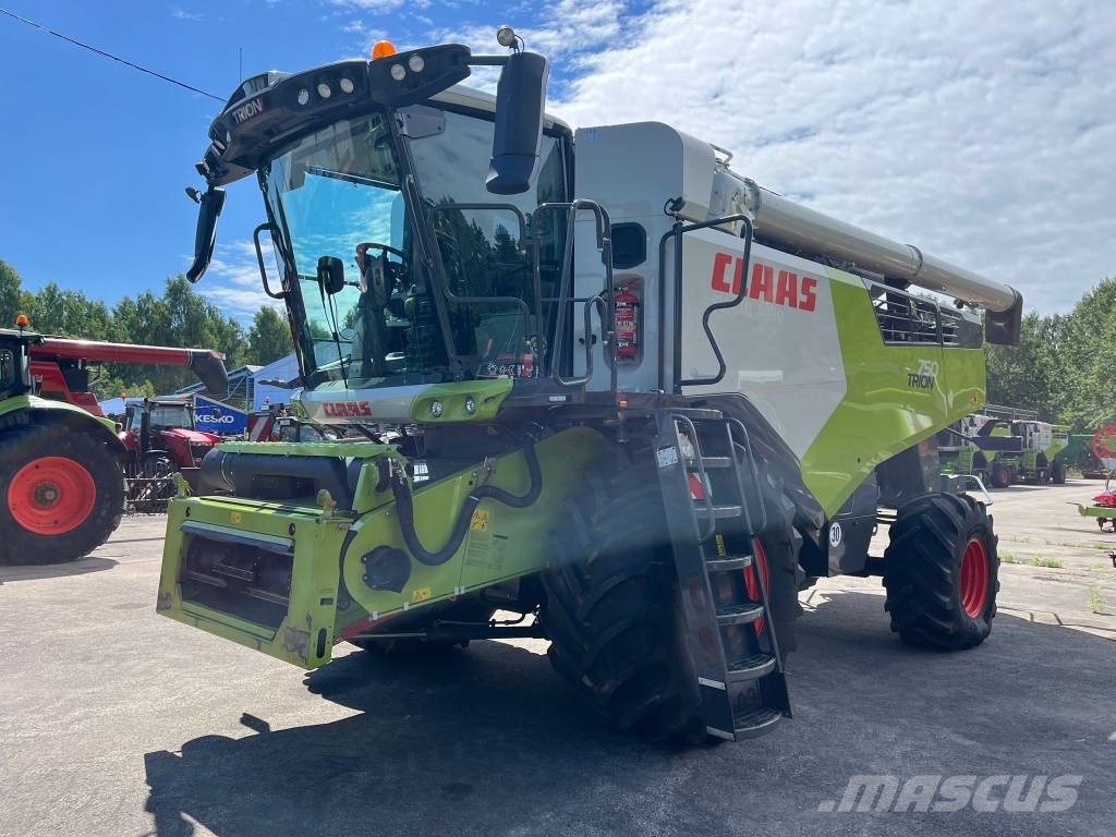 CLAAS Trion 750 Θεριζοαλωνιστικές μηχανές