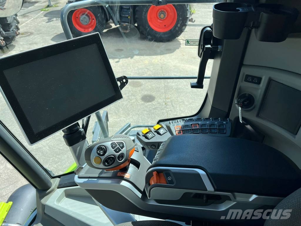 CLAAS Trion 750 Θεριζοαλωνιστικές μηχανές