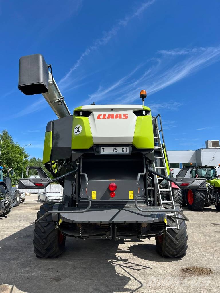 CLAAS Trion 750 Θεριζοαλωνιστικές μηχανές