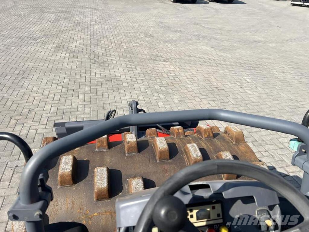 Dynapac CA 1300 PD Rodillos de un solo tambor