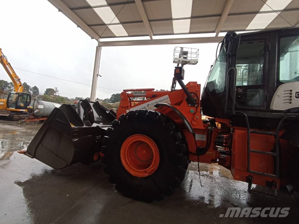 Hitachi ZW 310-6 لوادر بعجل