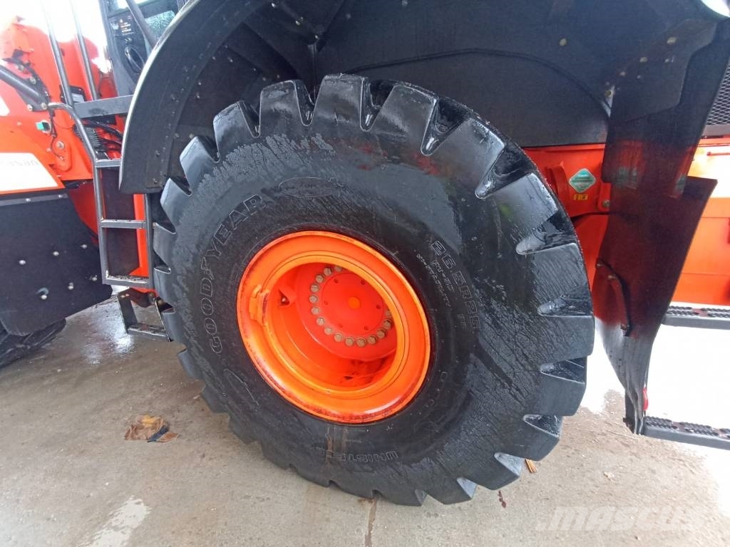 Hitachi ZW 310-6 لوادر بعجل