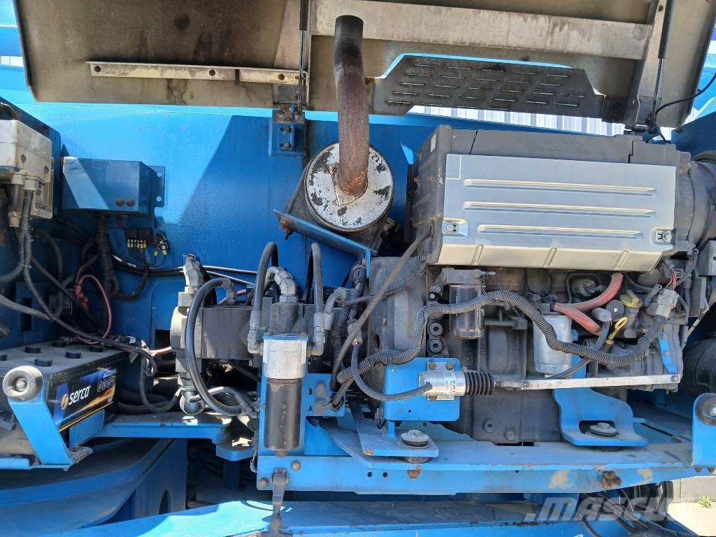 Genie Z 135 Plataformas con brazo de elevación manual