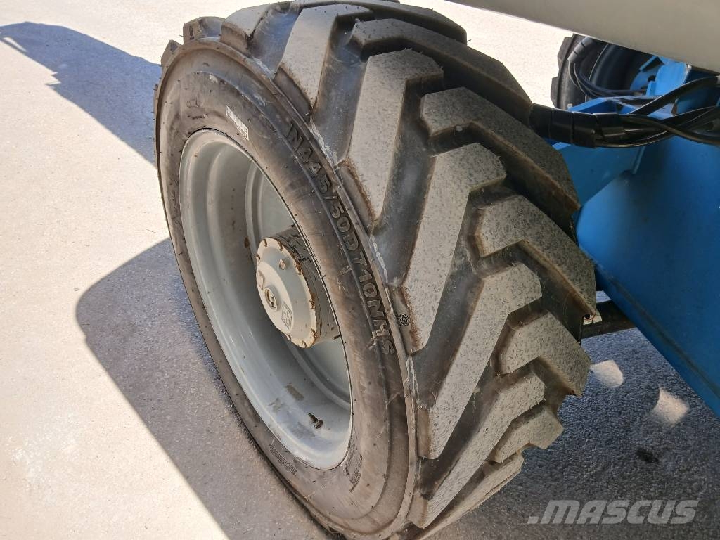 Genie Z 135 Plataformas con brazo de elevación manual