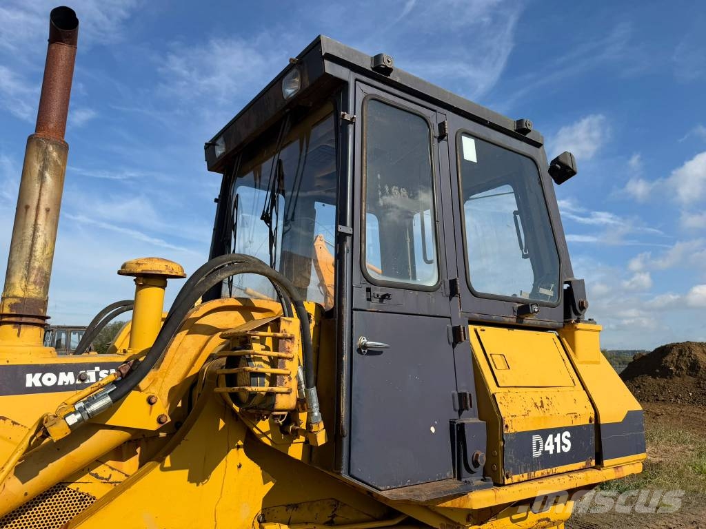 Komatsu D 41 S-3 Utovarivaču guseničara