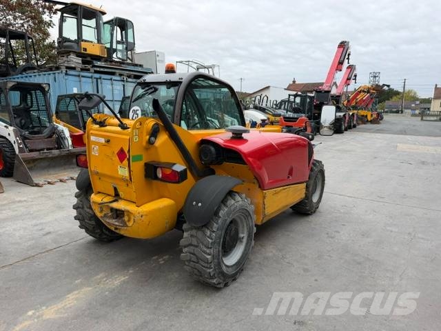 Manitou MT 625 伸縮臂操作車