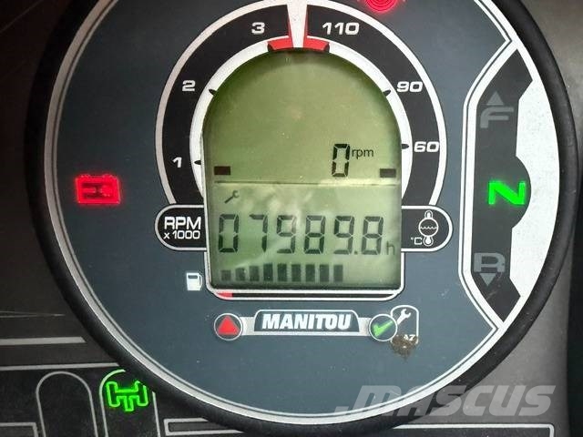 Manitou MT 625 伸縮臂操作車