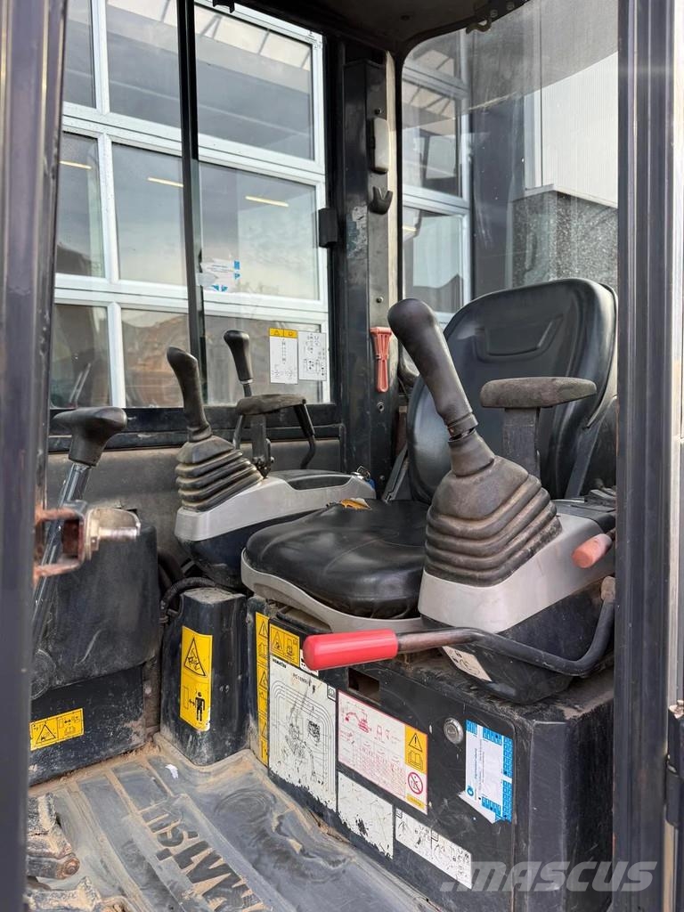 Komatsu PC18MR-3 Minigravemaskiner