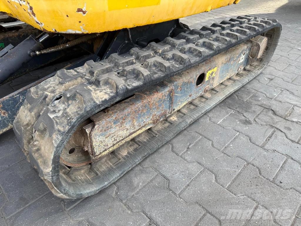 Komatsu PC18MR-3 Minigravemaskiner