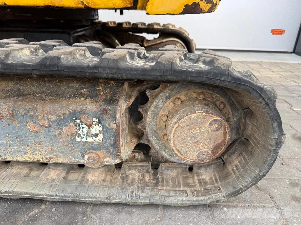 Komatsu PC18MR-3 Minigravemaskiner