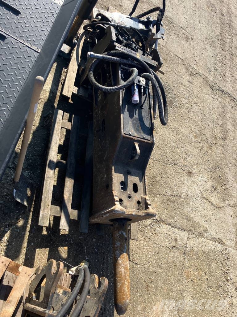 CAT H 120 GC Hammer / Brecher