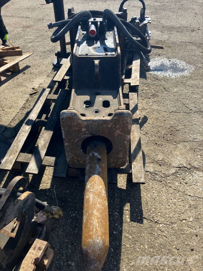 CAT H 120 GC Hammer / Brecher