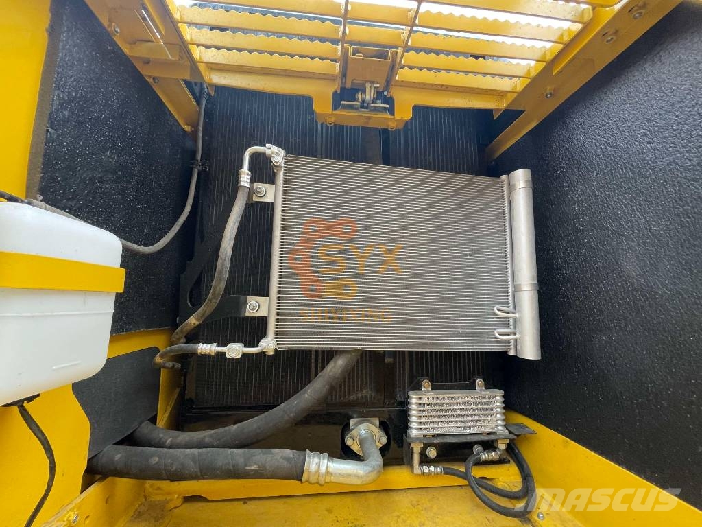 Komatsu PC 200-8 Gravemaskiner på larvebånd