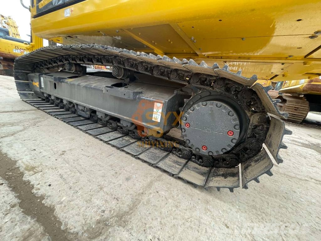 Komatsu PC 200-8 Gravemaskiner på larvebånd