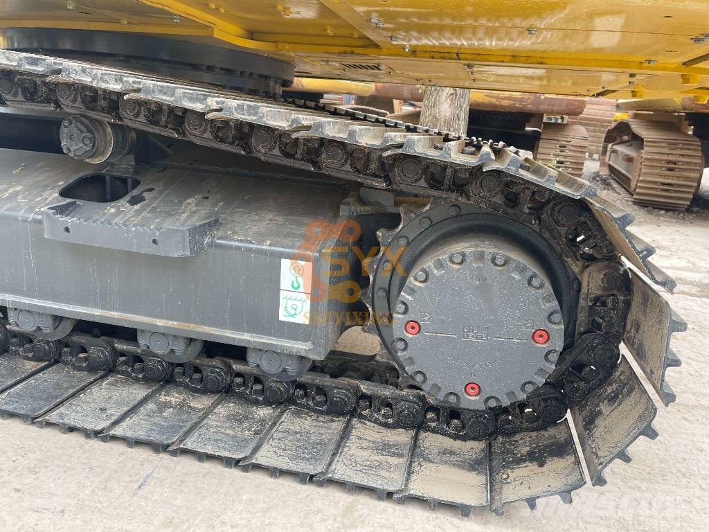 Komatsu PC 200-8 Gravemaskiner på larvebånd