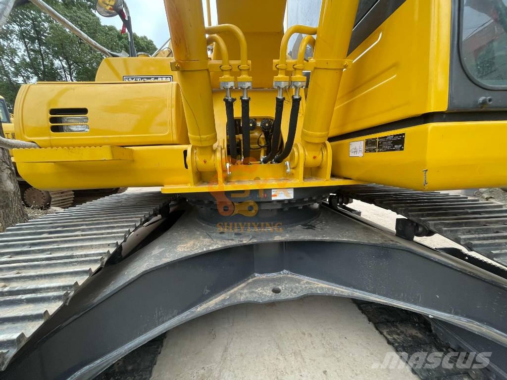 Komatsu PC 200-8 Gravemaskiner på larvebånd