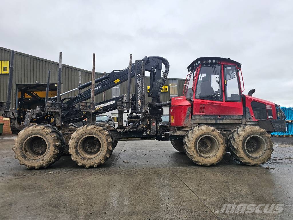 Komatsu XF845-1 集运机