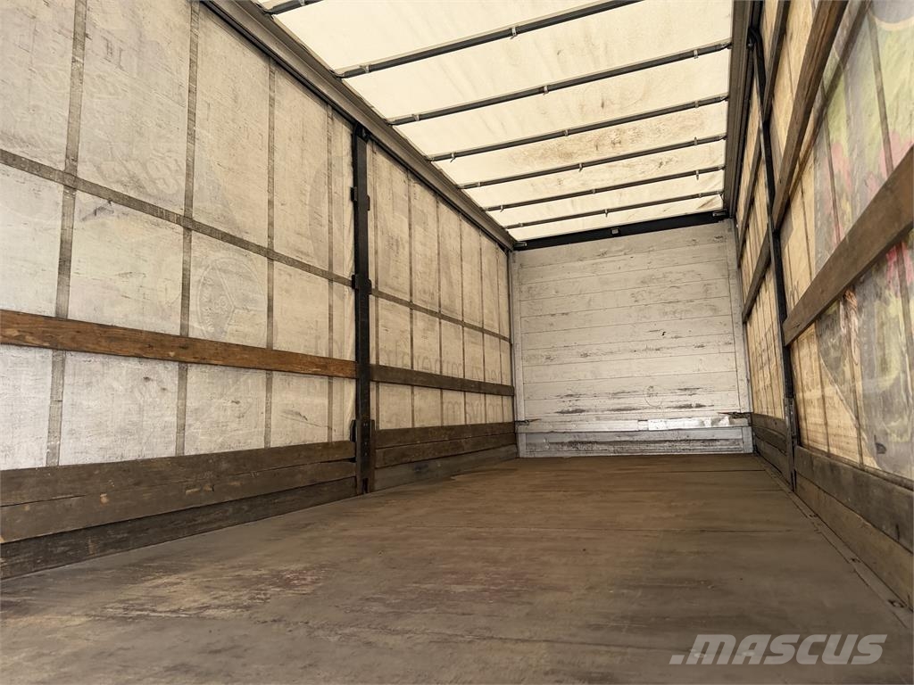 DAF XF VIN 756 Camión con caja abierta