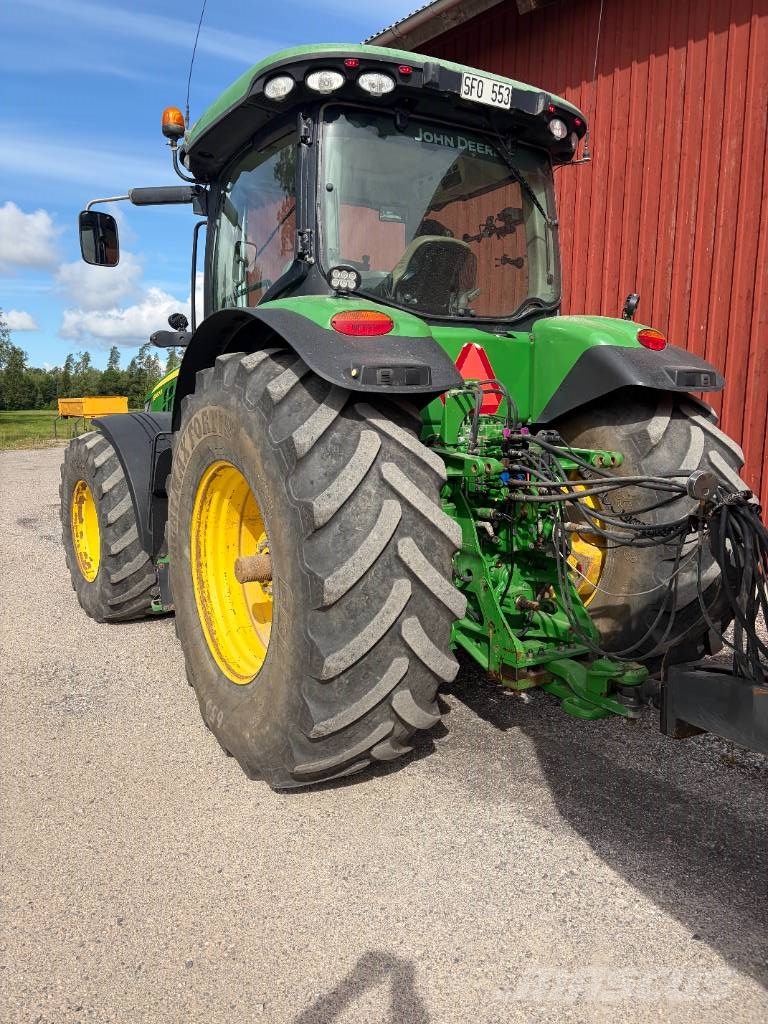 John Deere 8360 Tractors