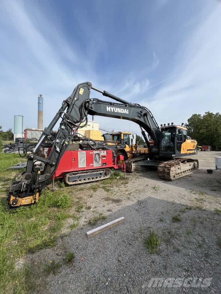 Hyundai HX300AL Bandgrävare