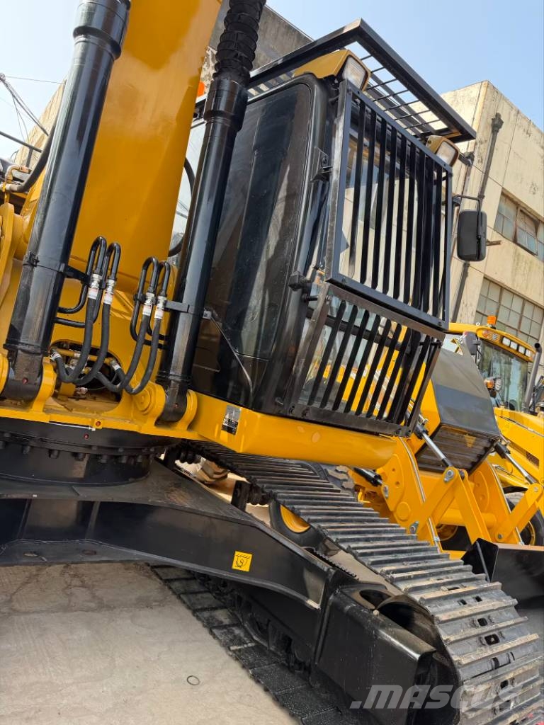 CAT 325D2L   3000 units excavators in stock Excavadoras sobre orugas