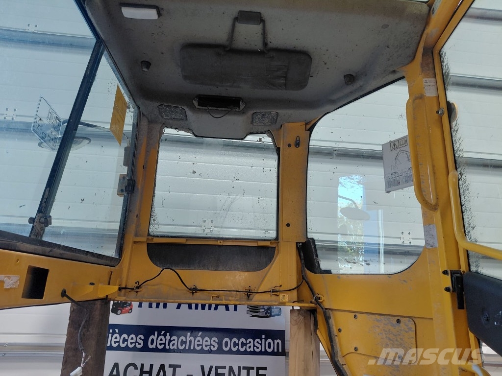 Yanmar Vio 80 U كابينة والداخلية