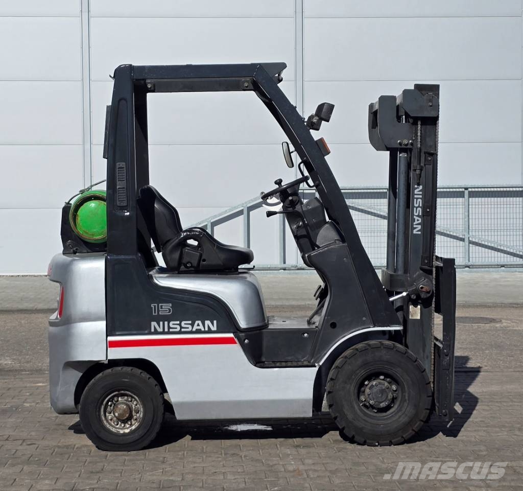 Nissan L01A15 Gaasitõstukid