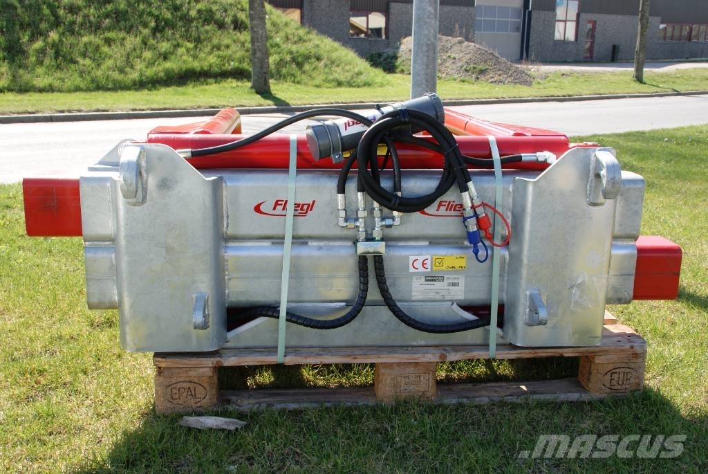 Fliegl Firkantballetang 700 - 2400 Agriculture - Others